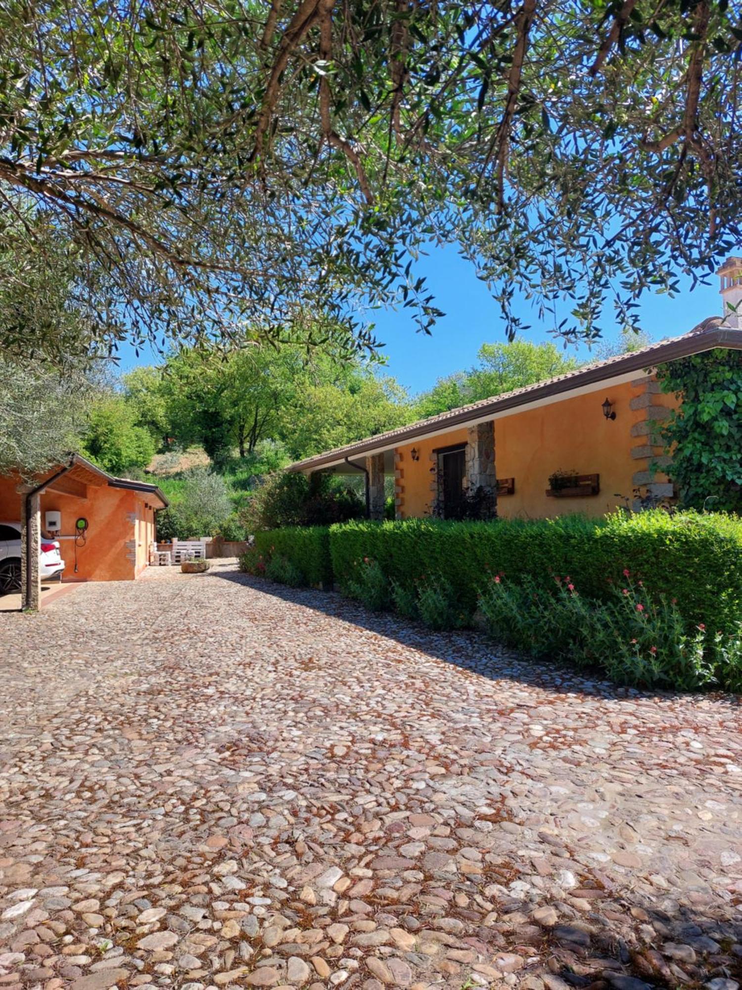 Casa Vacanza Centro Sardegna Sorgono Exterior photo